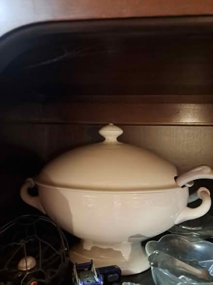 Photo of free China set (Near NoVa campus) #2