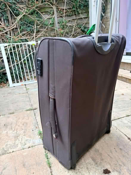 Photo of free Suitcase for free - can hold 32kg (Friern Village N11) #4
