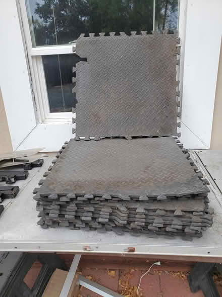 Photo of free rubber floor pads for comfort (Walnut creek) #1