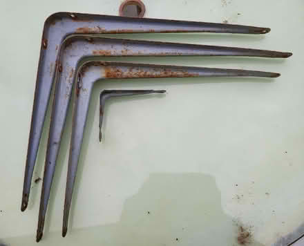 Photo of free Old-fashioned brackets x4 (Temple Street OX4) #1
