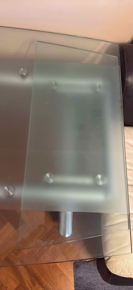 Photo of free Glass oval dining table (Central Watford WD23) #3