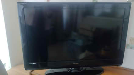 Photo of free 32" lcd tv (Burn Naze FY5) #1
