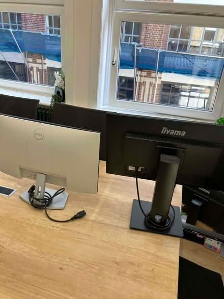 Photo of free Computer Monitor (Shoreditch E2) #2