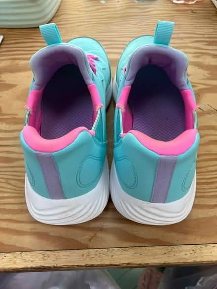 Photo of free Skechers Trainers (Slip-Ins) (Frome (Central) BA11) #2
