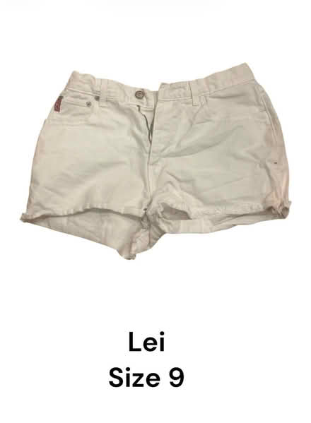 Photo of free Lei Woman’s Shorts (Brooklyn Storage) #1