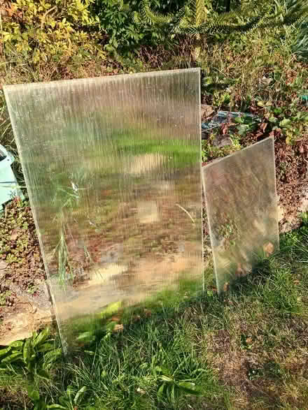 Photo of free 4 pieces Patterned Door Glass (Whitwick LE67) #1