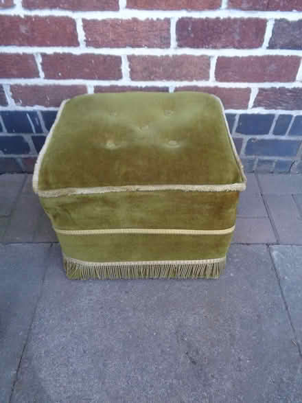Photo of free pouffe/footstool (Coventry CV2) #1