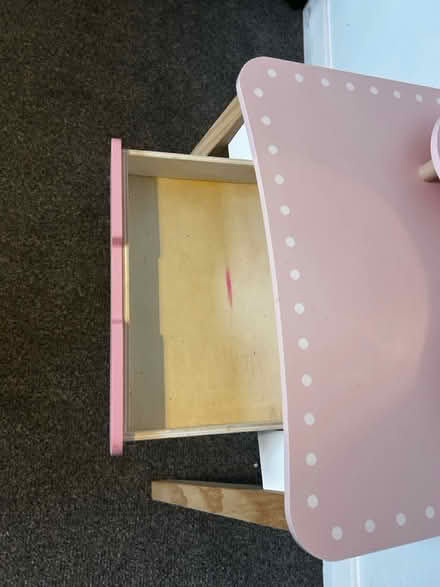 Photo of free Small kids vanity with still (Grampian Road, Rosyth) #4