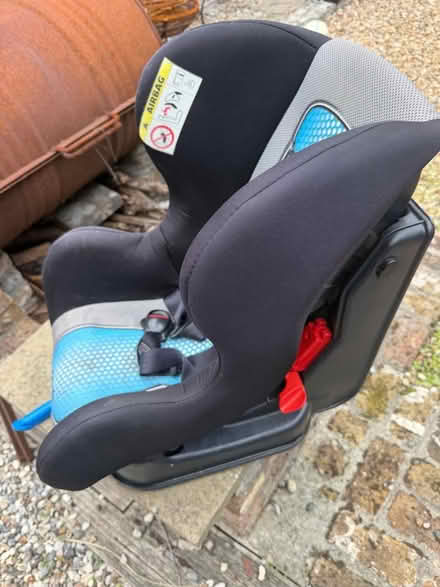 Photo of free Baby car seat (WD6) #2