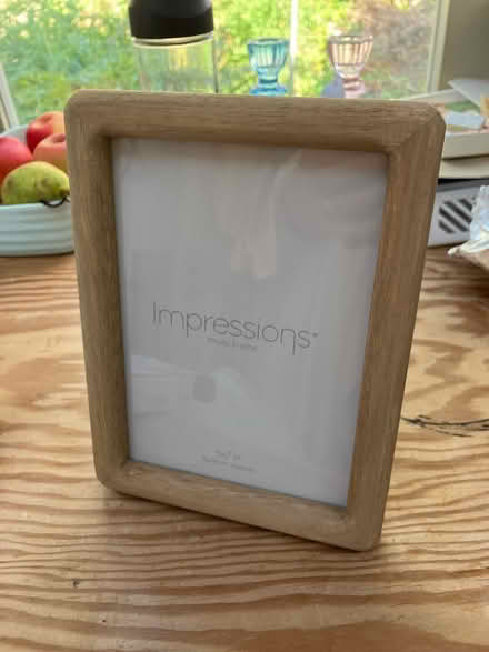 Photo of free Photo Frame - 5 x 7 inch size (Frome (Central) BA11) #4