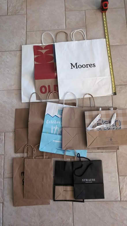 Photo of free Paper bags (Trafalgar/River Oaks, Oakville) #1