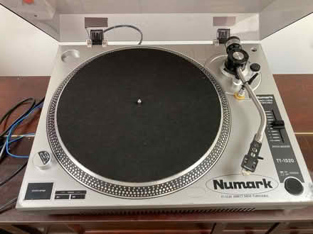 Photo of free Numark TT-150 Record Player Turntable (Stroud GL5) #1