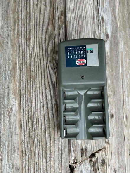 Photo of free AA Battery charger (Merchiston EH10) #1