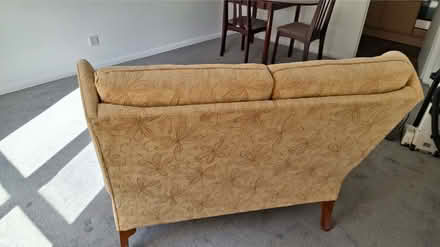 Photo of free Small settee (Trumpington CB2) #2
