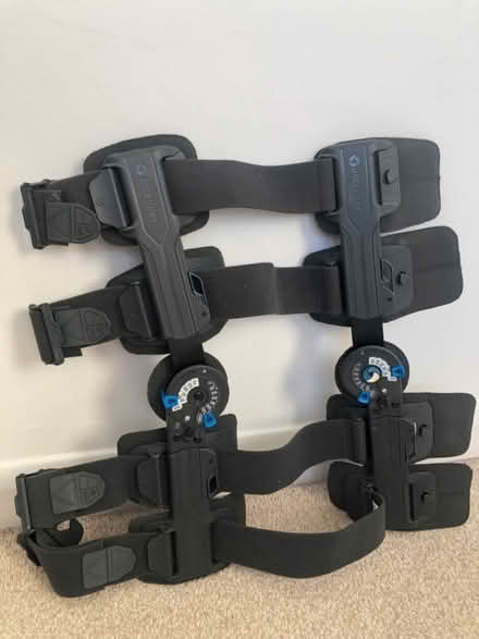 Photo of free Professional knee brace (Whitehill SG4) #2