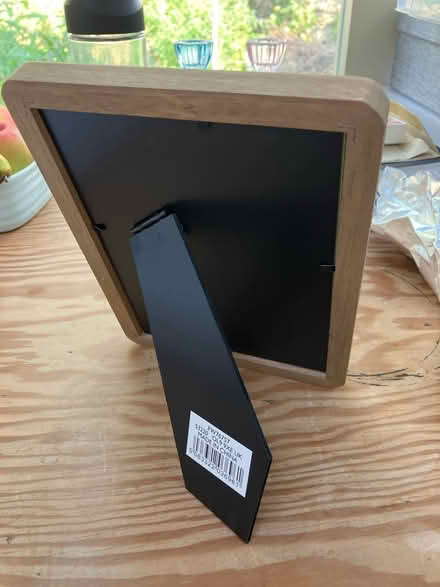 Photo of free Photo Frame - 5 x 7 inch size (Frome (Central) BA11) #2