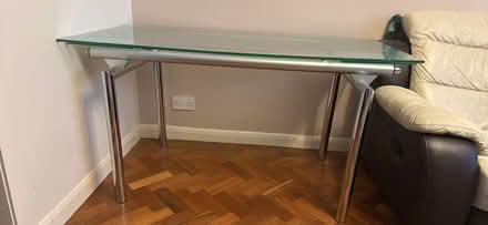 Photo of free Glass oval dining table (Central Watford WD23) #2