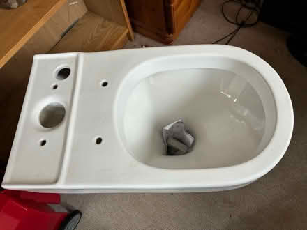 Photo of free Comfort height toilet (Steeple, CM0) #2