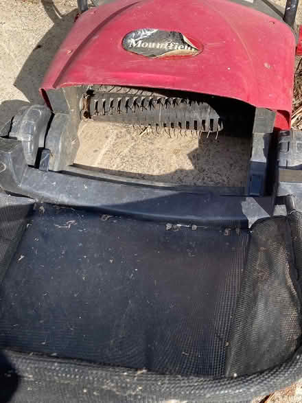 Photo of free Lawn rake/scarifier (Worthing BN11) #1
