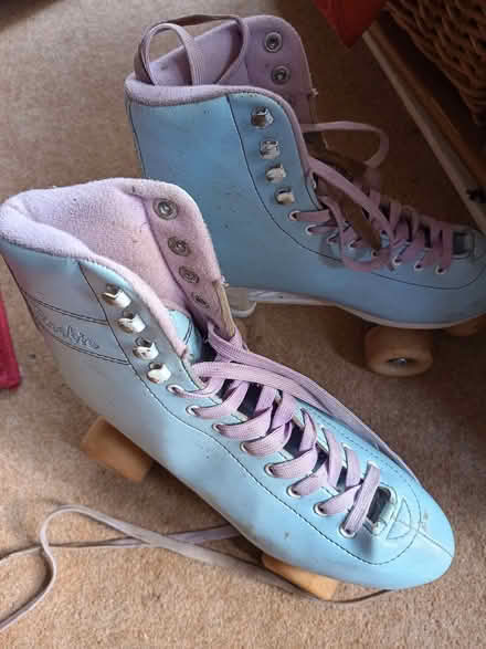 Photo of free Roller boots, adult size 7 (Welling DA7) #2
