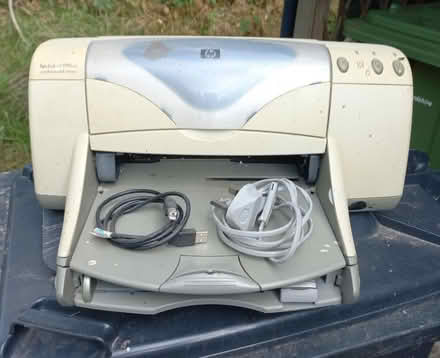 Photo of free HP DeskJet 990Cxi printer (Stapleton LD8) #1