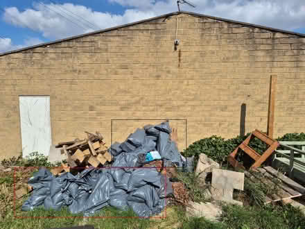 Photo of free Bags of aggregate and/or soil - Lindley (Oakes HD3) #1