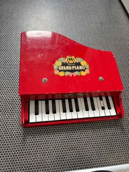 Photo of free You piano, for project/restoration (Gracemount EH16) #1