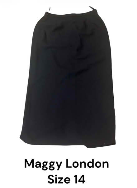 Photo of free Maggy London Woman’s Skirt (Brooklyn Storage) #1