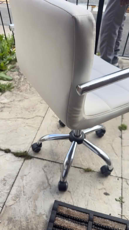 Photo of free Chair (Patricroft M30) #4