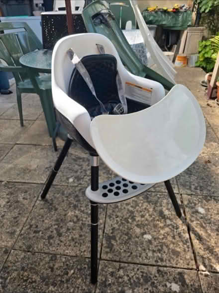 Photo of free High chair (Lambeth SE11) #2