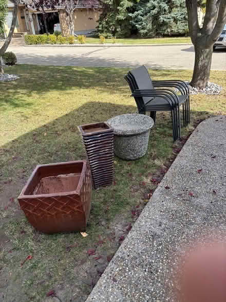 Photo of free Plant pots & outdoor chairs (Twin Brooks) #1