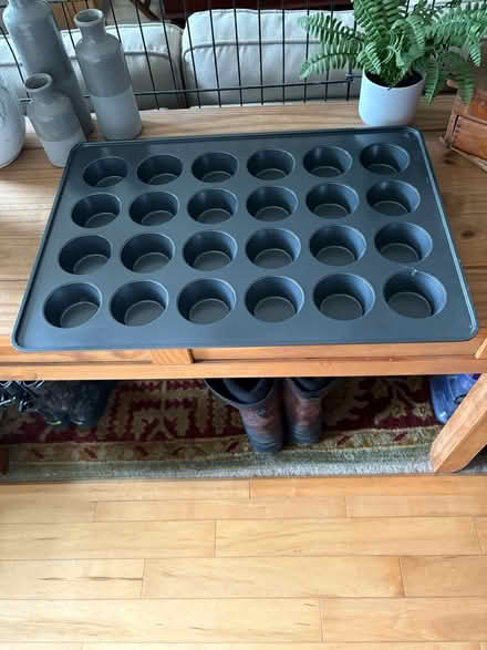 Photo of free Wilton Muffin Tin (Providence Subdivision, Elgin) #1