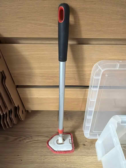 Photo of free Telescopic scrubber (Cambridge CB4) #1