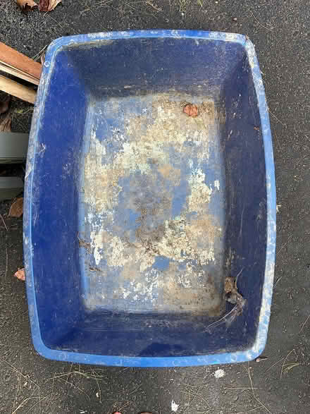 Photo of free Plastic Litter Box (Media/Swarthmore area) #2