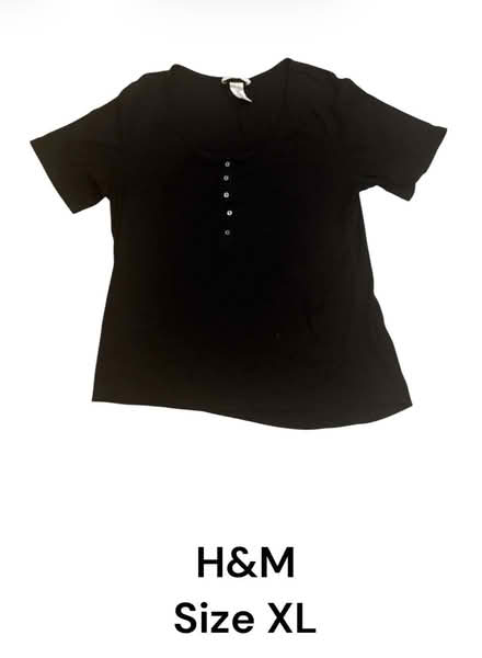 Photo of free H&M Woman’s Top #3 (Brooklyn Storage) #1