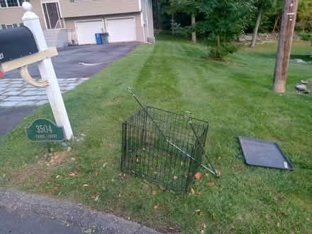 Photo of free Curb Alert- dog crate, coffee table (Peekskill, NY) #2