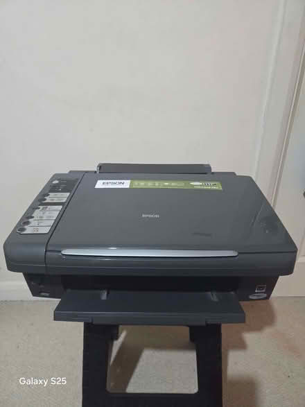 Photo of free Printer (Frog Island LE4) #1