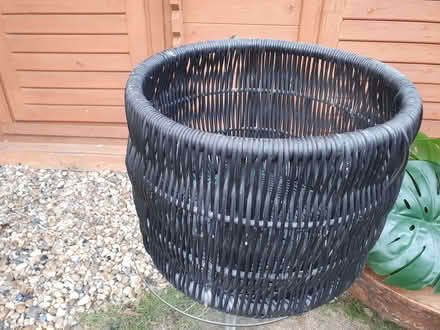 Photo of free Large planter (Winchmore Hill N13) #1
