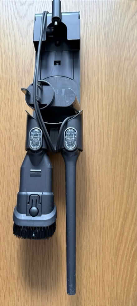 Photo of free Dyson v6 hoover (Diss IP22) #2