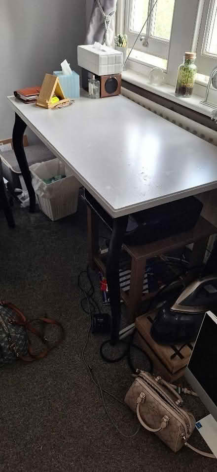Photo of free Light grey desk and chair (Lion Gate TW9) #2