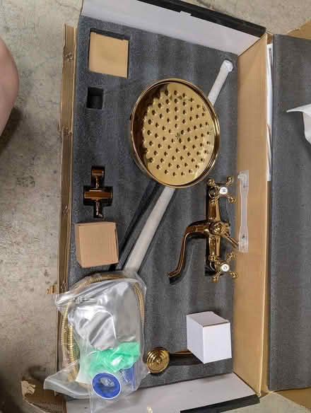Photo of free Showerhead set (Morgan Hill) #1
