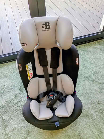 Photo of free Child's Car Seat (Pass Courtyard LE65) #1