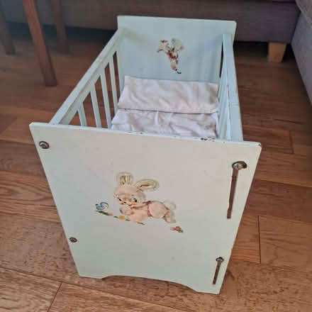 Photo of free Vintage doll's cot (Dacre CA11) #1