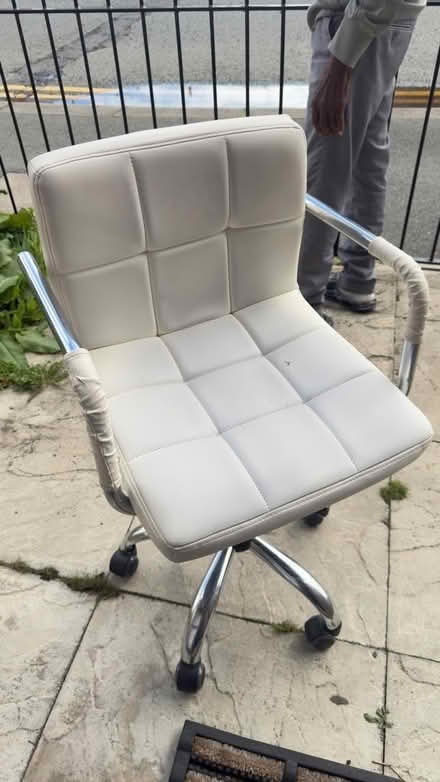 Photo of free Chair (Patricroft M30) #3