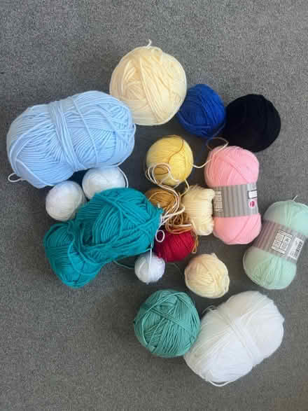 Photo of free Yarn (Dunstable LU5) #1