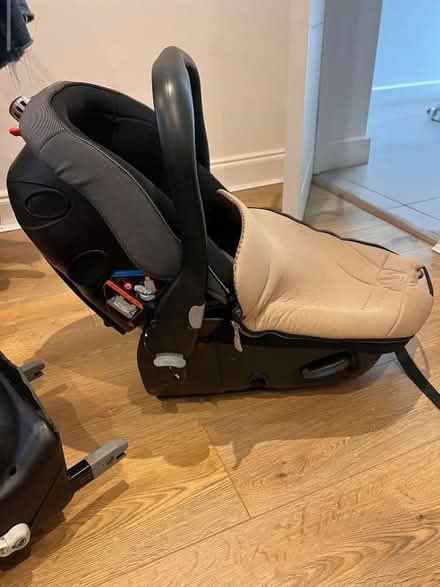 Photo of free Baby car seat (SW15 5FB) #1