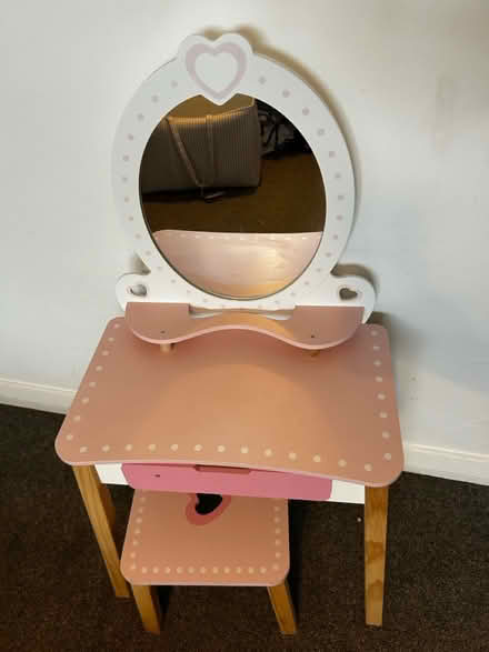 Photo of free Small kids vanity with still (Grampian Road, Rosyth) #1