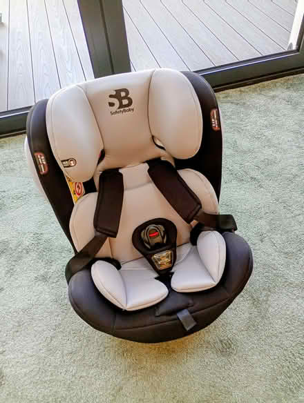 Photo of free Child's Car Seat (Pass Courtyard LE65) #2