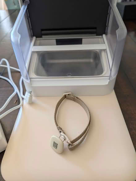 Photo of free Automatic pet feeder w/ microchip (Morgan Hill) #3