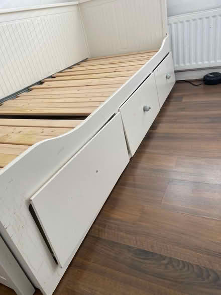 Photo of free ikea hemnes day bed (headington OX3) #3